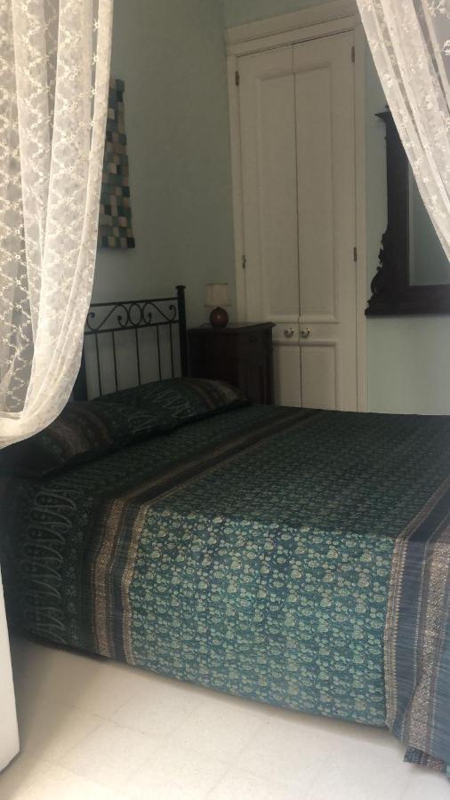 La Stanza Di Zeza Panzió Nápoly Kültér fotó